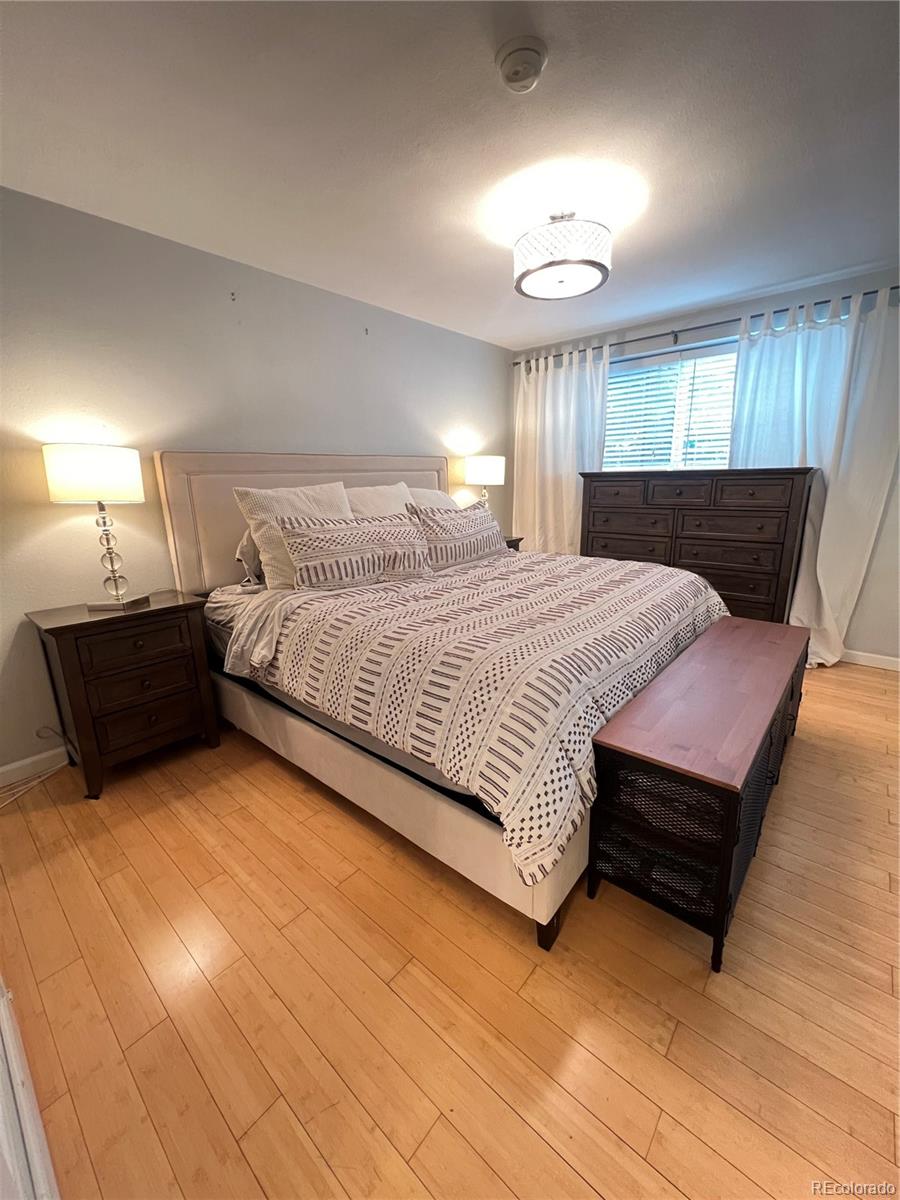 MLS Image #12 for 1032 n clarkson street 102,denver, Colorado
