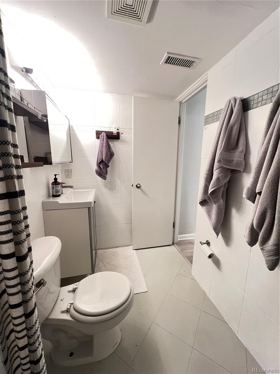 MLS Image #16 for 1032 n clarkson street 102,denver, Colorado