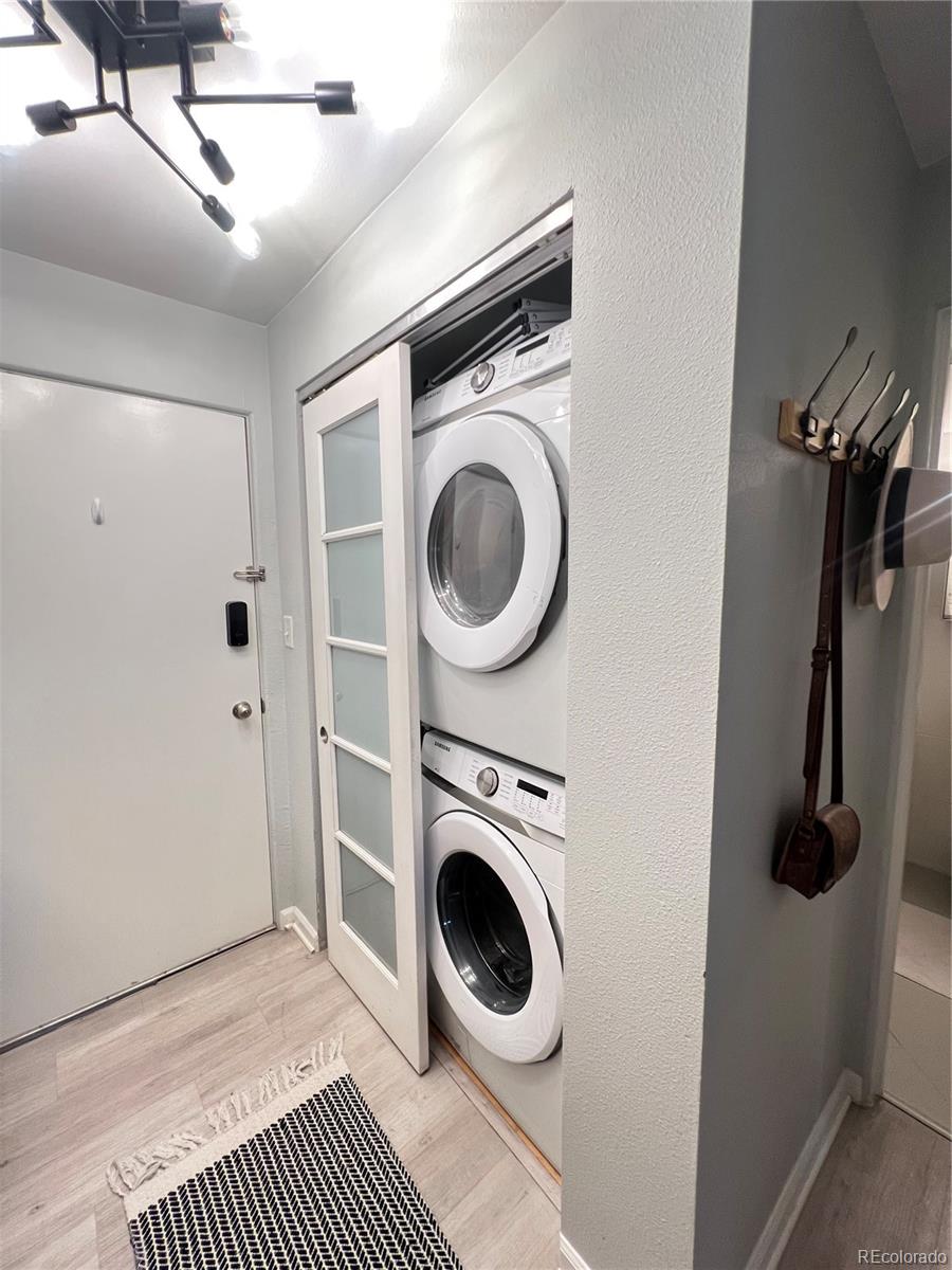 MLS Image #17 for 1032 n clarkson street 102,denver, Colorado