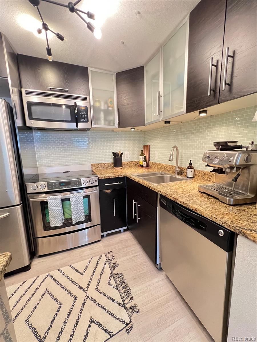 MLS Image #7 for 1032 n clarkson street 102,denver, Colorado