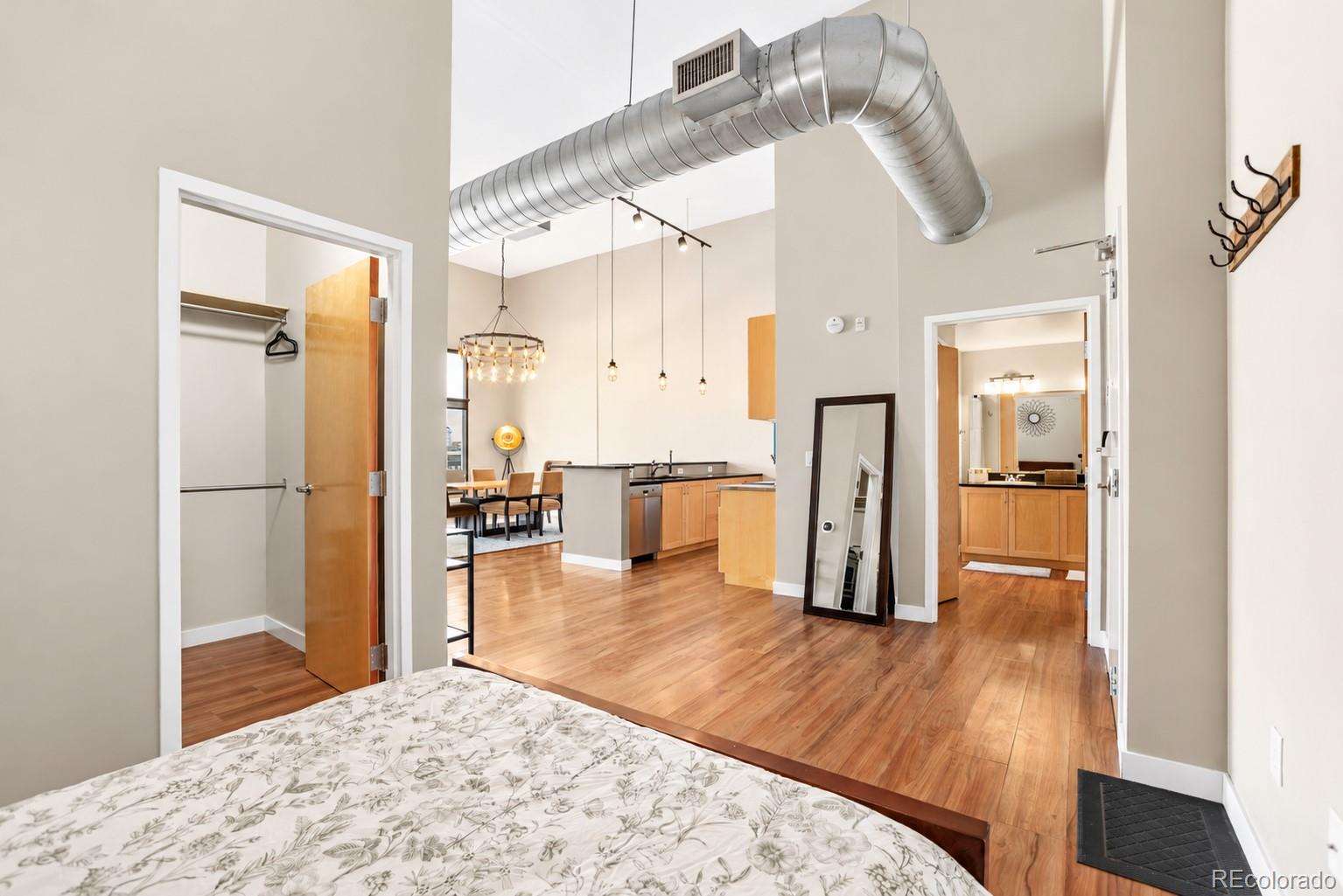 MLS Image #22 for 3100  huron street 4j,denver, Colorado