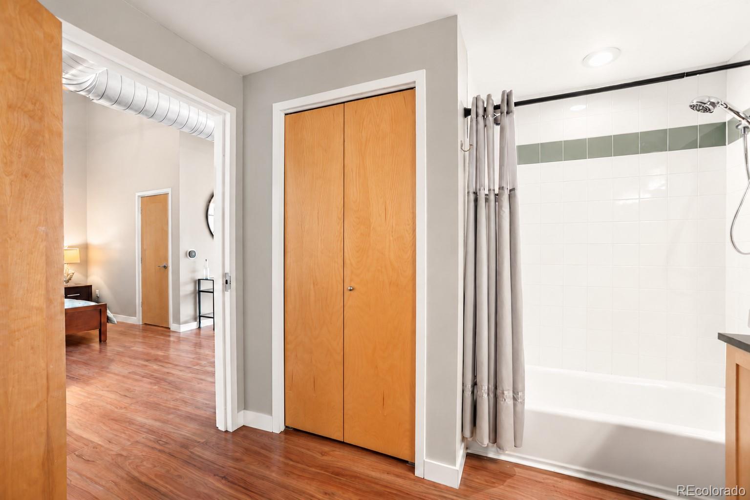 MLS Image #27 for 3100  huron street 4j,denver, Colorado