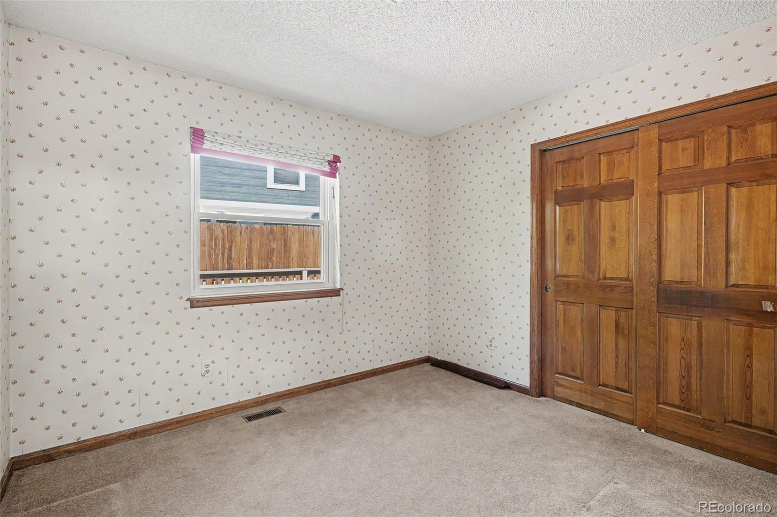 MLS Image #11 for 2610 s oswego street,aurora, Colorado