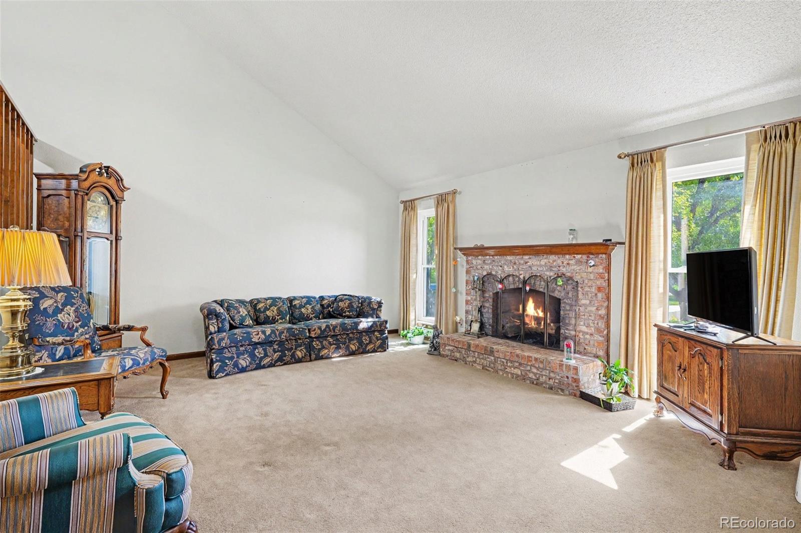 MLS Image #2 for 2610 s oswego street,aurora, Colorado
