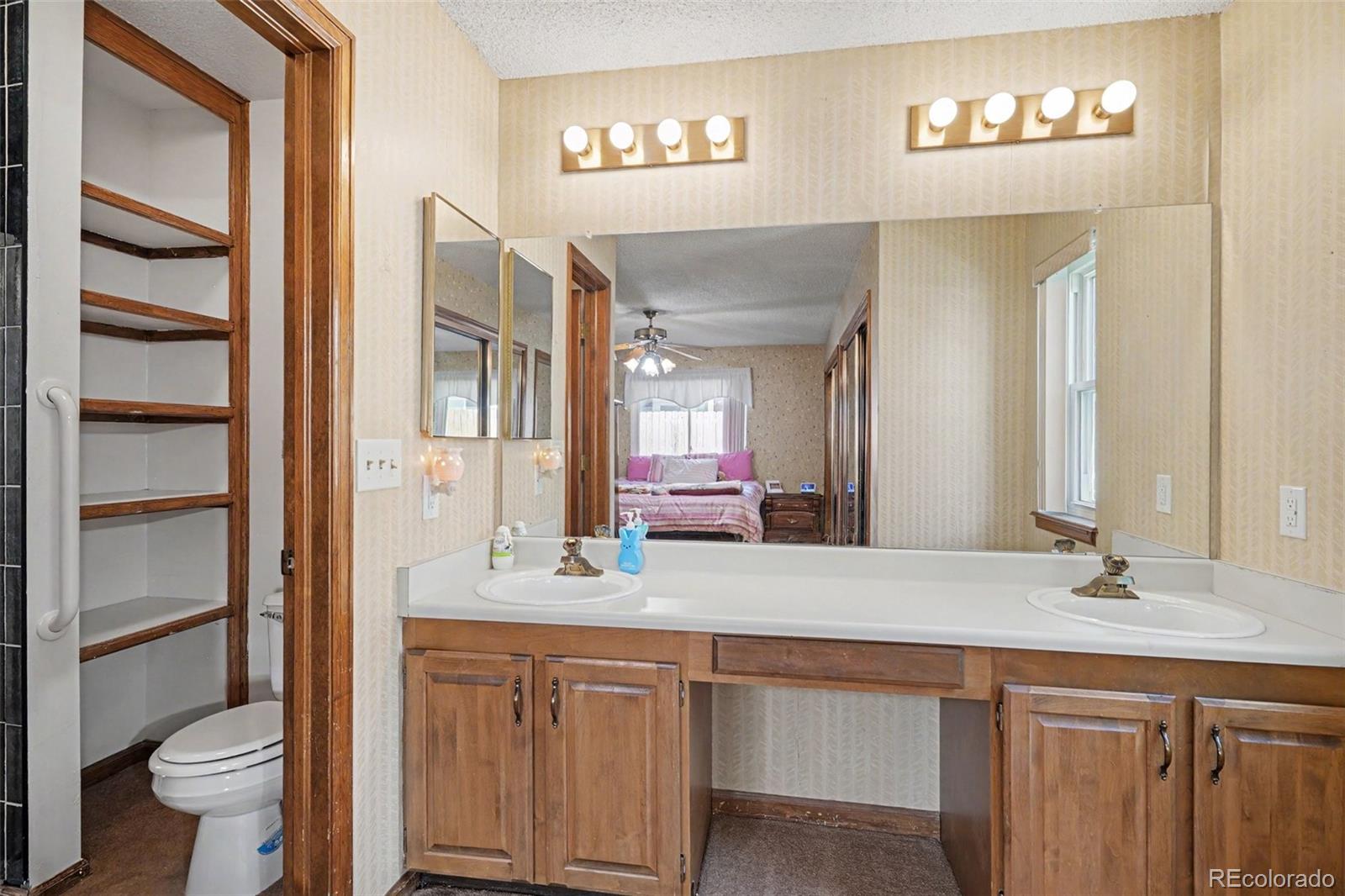 MLS Image #9 for 2610 s oswego street,aurora, Colorado