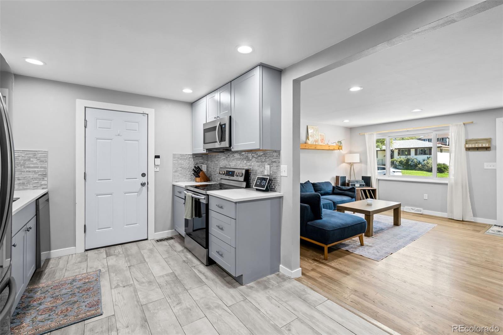 MLS Image #7 for 4841 s lipan street,englewood, Colorado