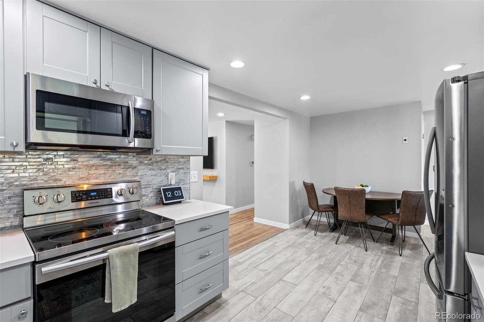 MLS Image #8 for 4841 s lipan street,englewood, Colorado
