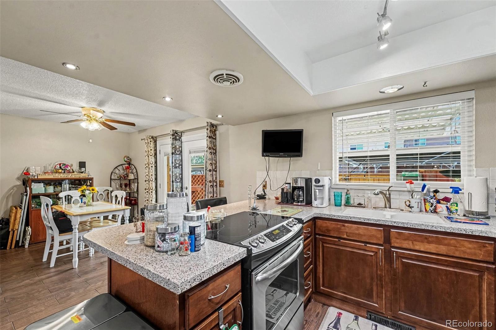 MLS Image #6 for 9191 e oxford drive ,denver, Colorado