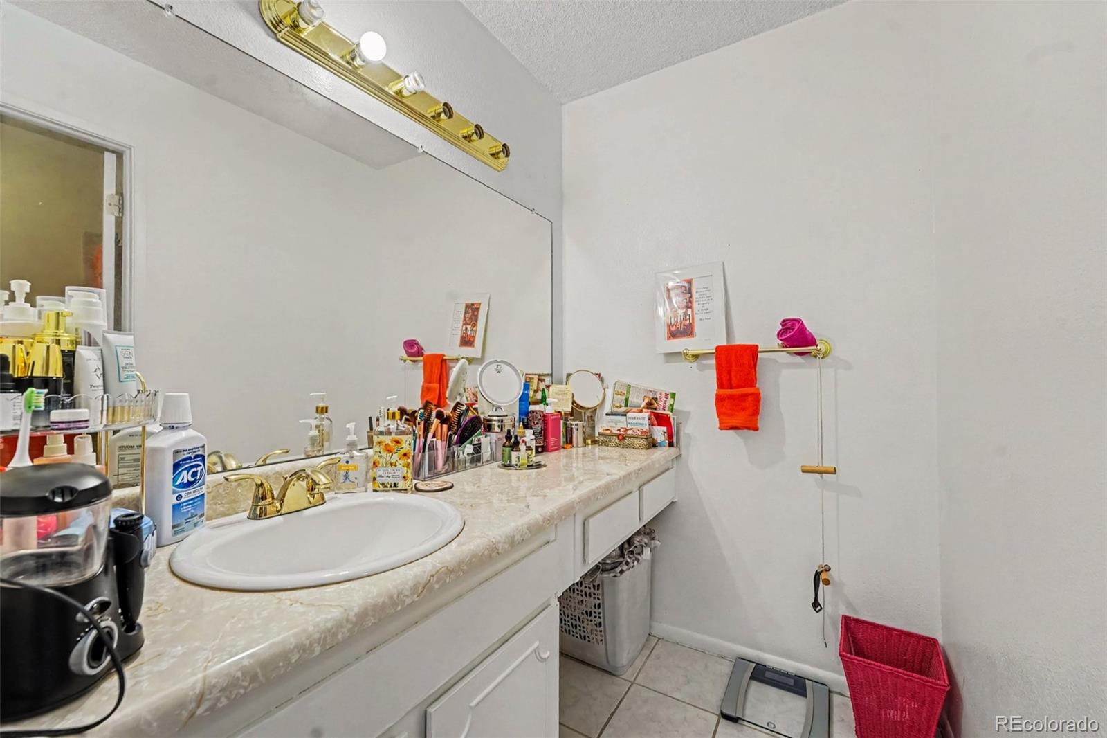 MLS Image #9 for 9191 e oxford drive ,denver, Colorado