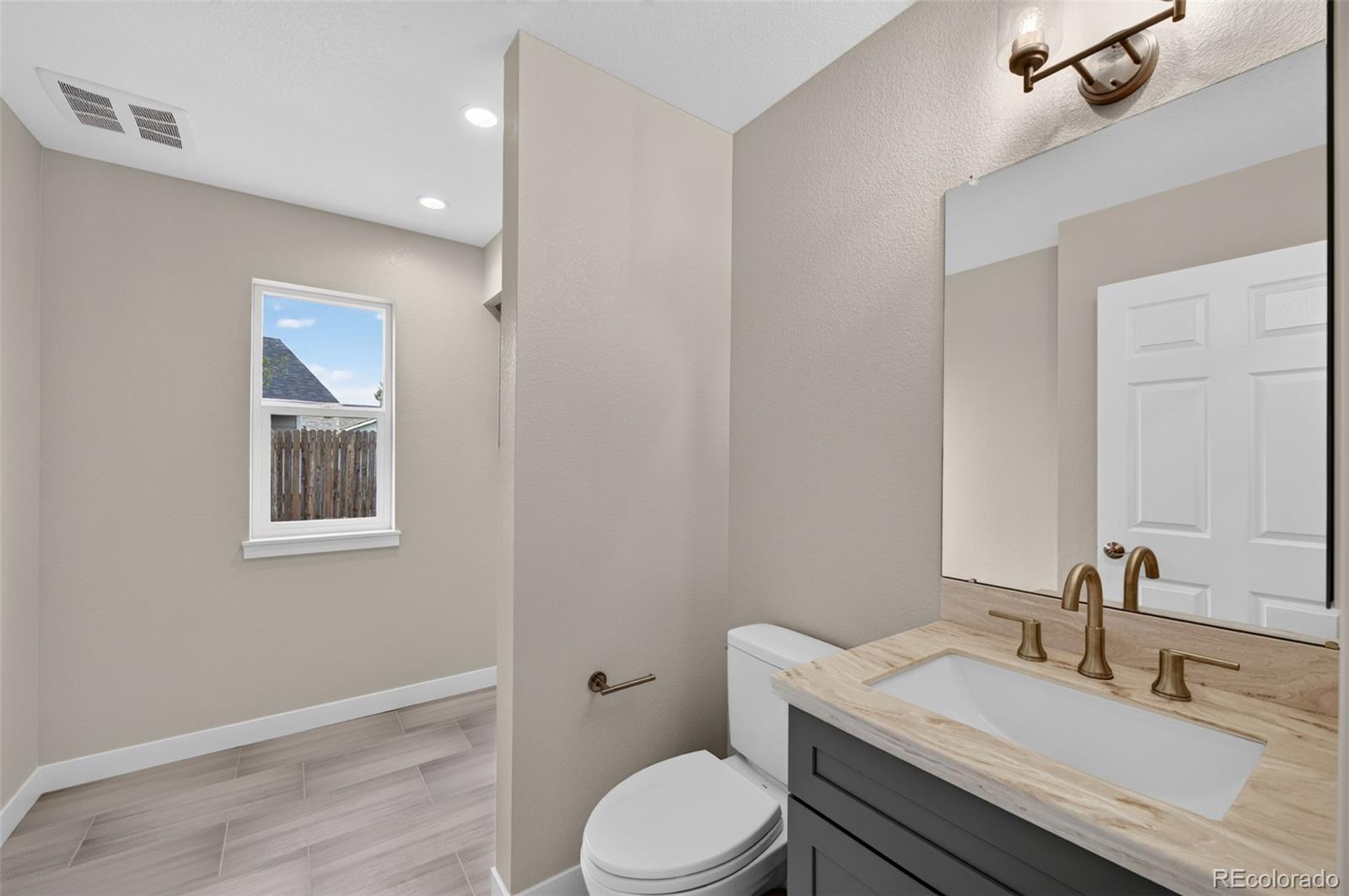 MLS Image #16 for 19147 e 22nd circle,aurora, Colorado