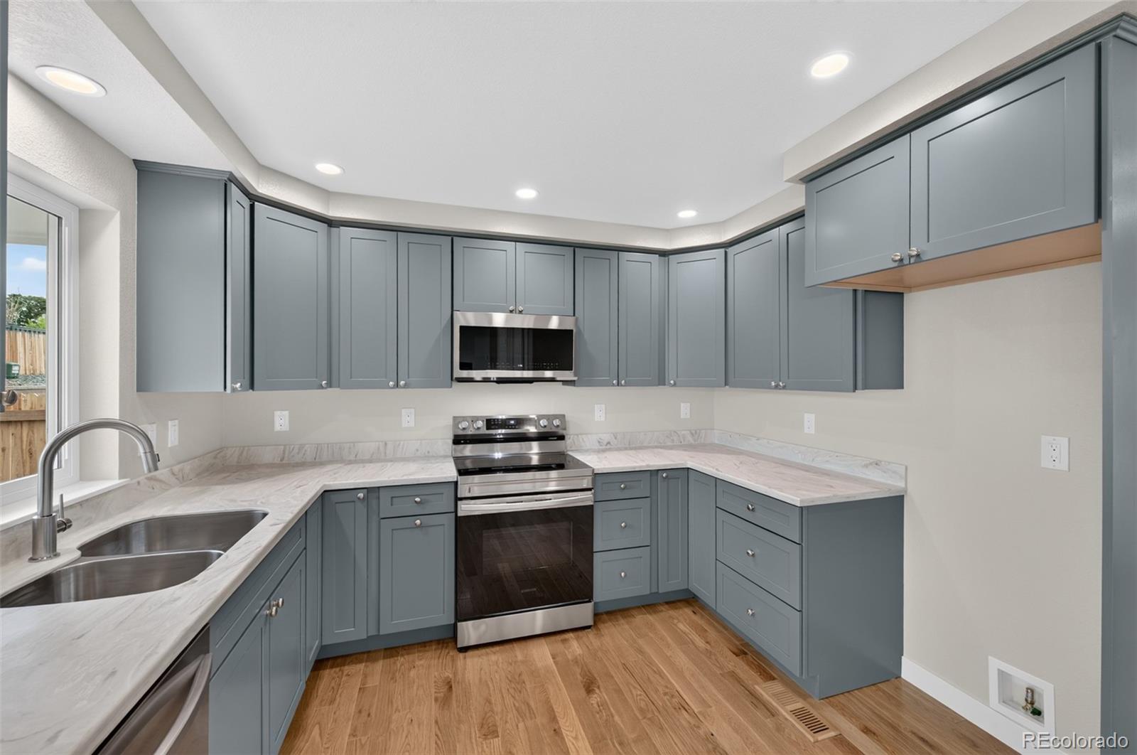 MLS Image #7 for 19147 e 22nd circle,aurora, Colorado