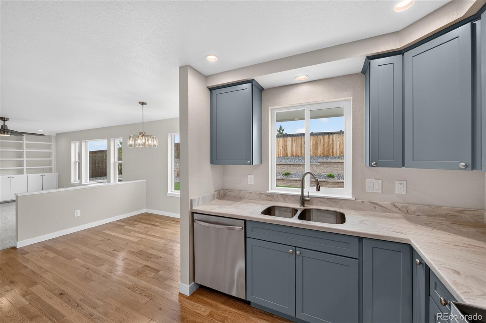 MLS Image #8 for 19147 e 22nd circle,aurora, Colorado