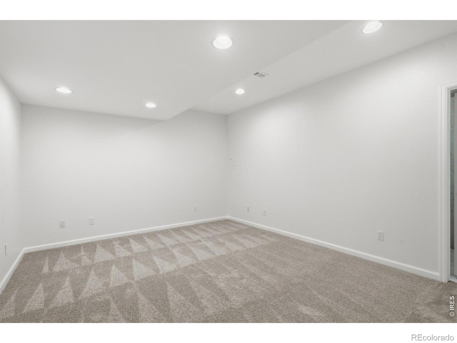 MLS Image #33 for 217 n 55th avenue,greeley, Colorado