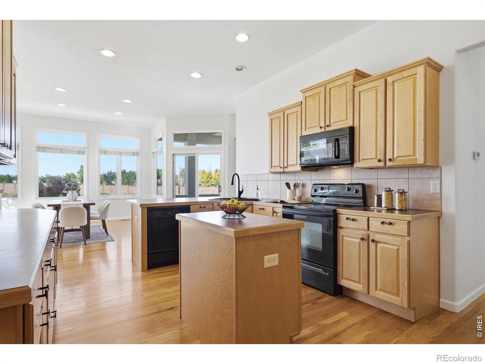 MLS Image #7 for 217 n 55th avenue,greeley, Colorado