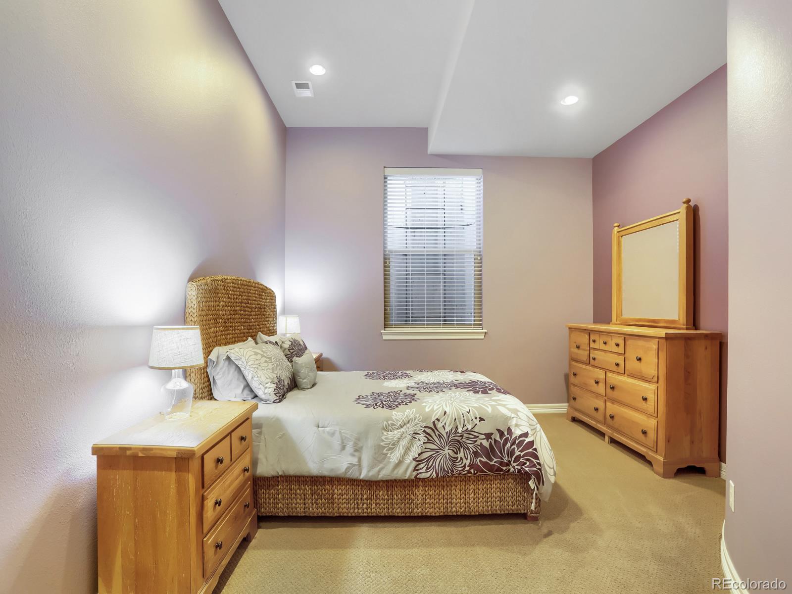 MLS Image #24 for 9720 e 32nd avenue,denver, Colorado