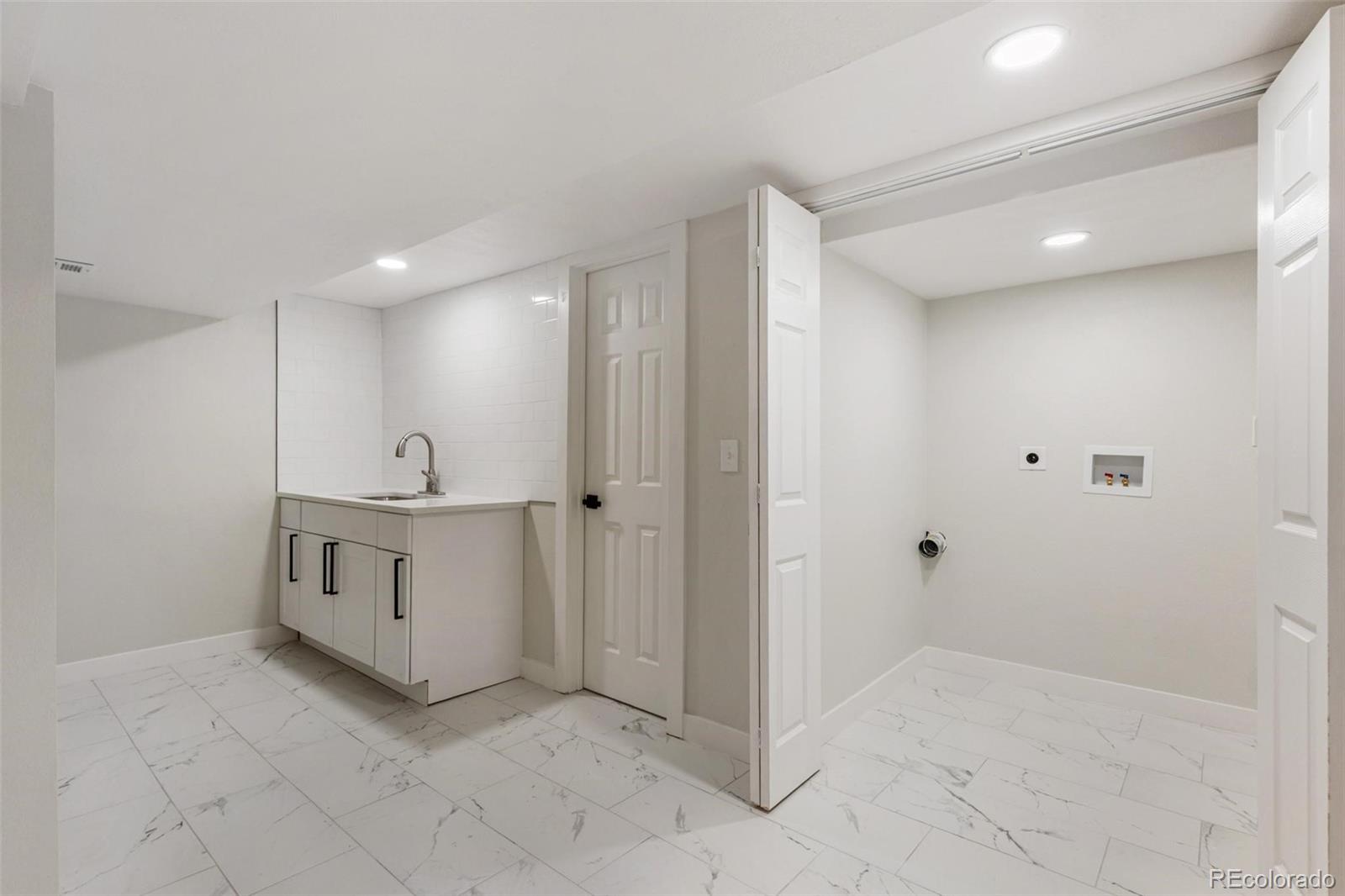 MLS Image #27 for 7911  clarkson court,denver, Colorado