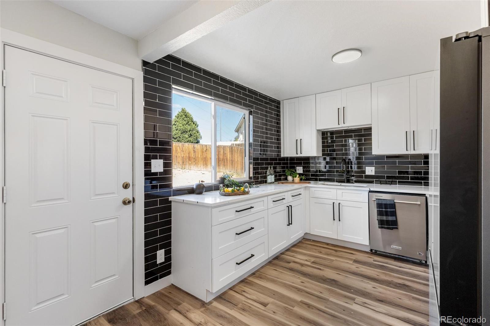 MLS Image #8 for 7911  clarkson court,denver, Colorado