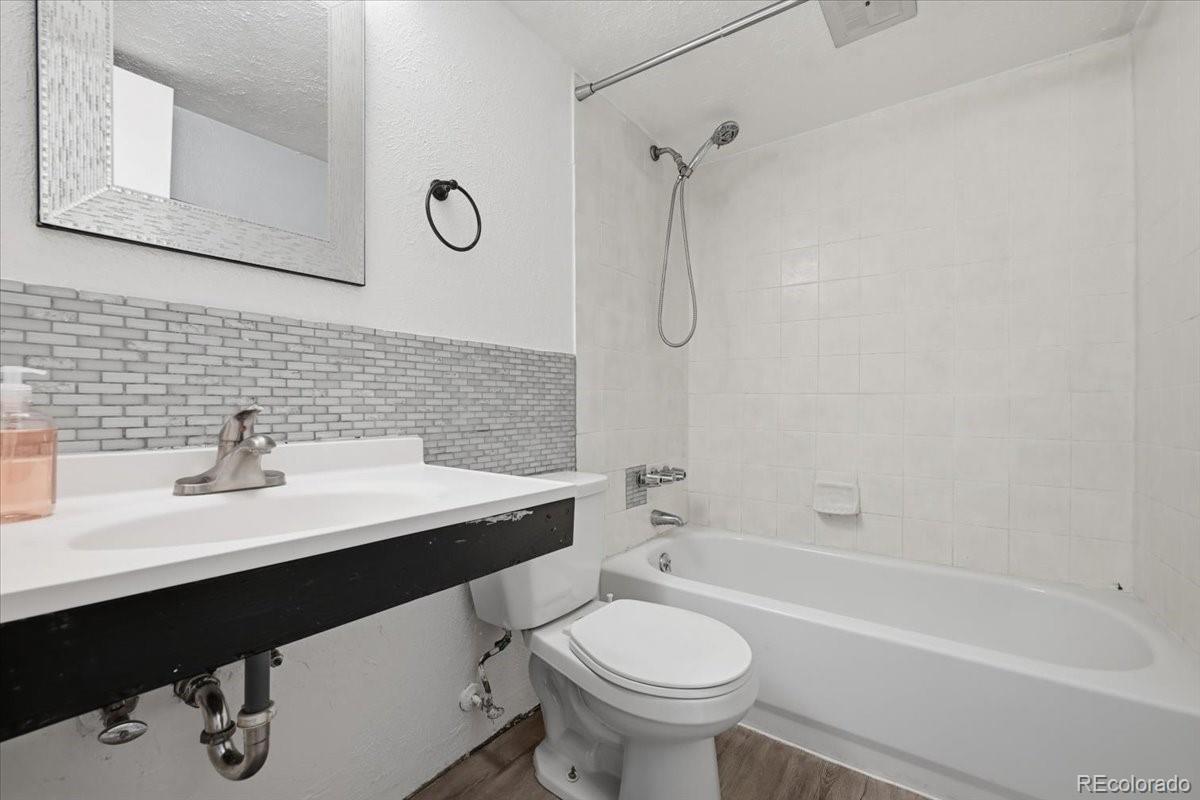 MLS Image #14 for 4651 s lowell boulevard,denver, Colorado
