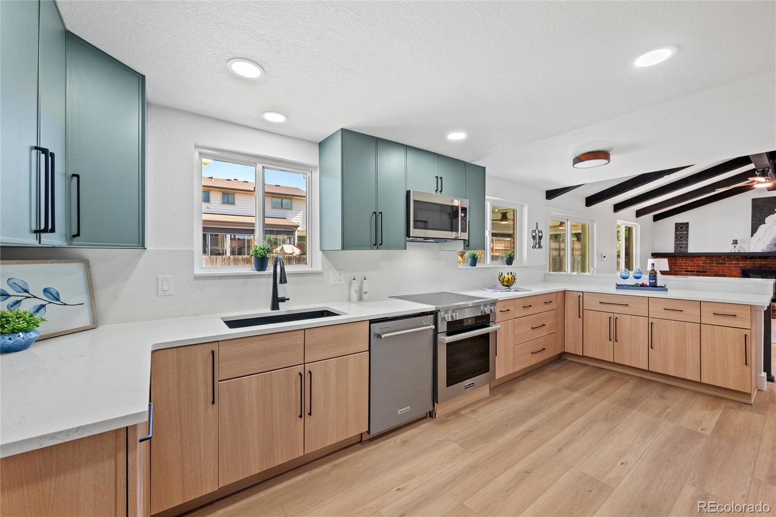 MLS Image #7 for 9816 w iowa drive,lakewood, Colorado