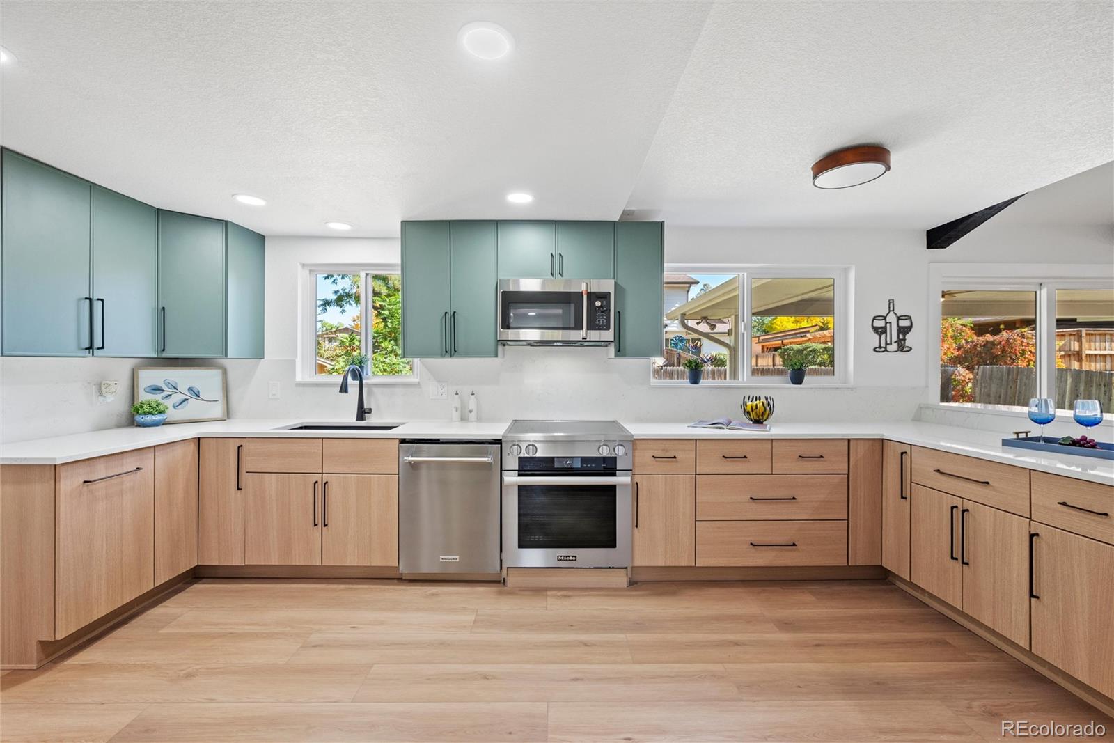 MLS Image #8 for 9816 w iowa drive,lakewood, Colorado