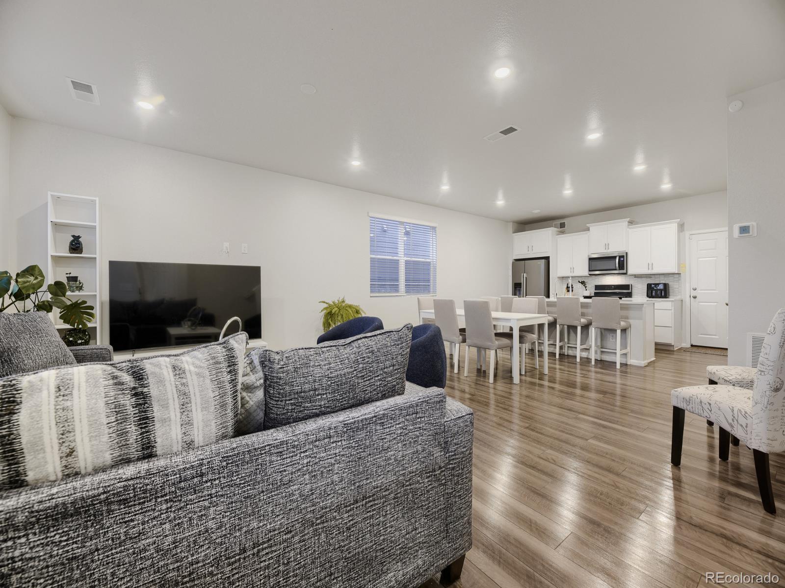 MLS Image #1 for 21183 e 63rd drive,aurora, Colorado