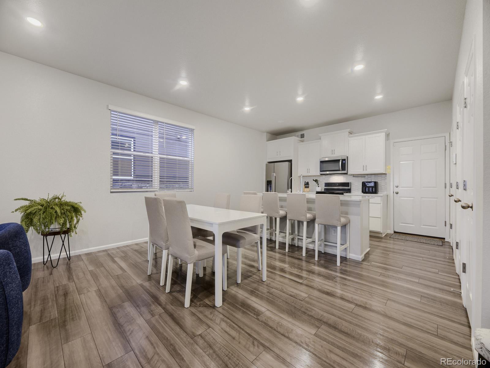 MLS Image #2 for 21183 e 63rd drive,aurora, Colorado