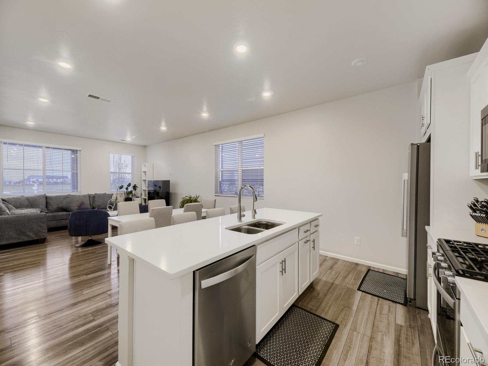 MLS Image #4 for 21183 e 63rd drive,aurora, Colorado