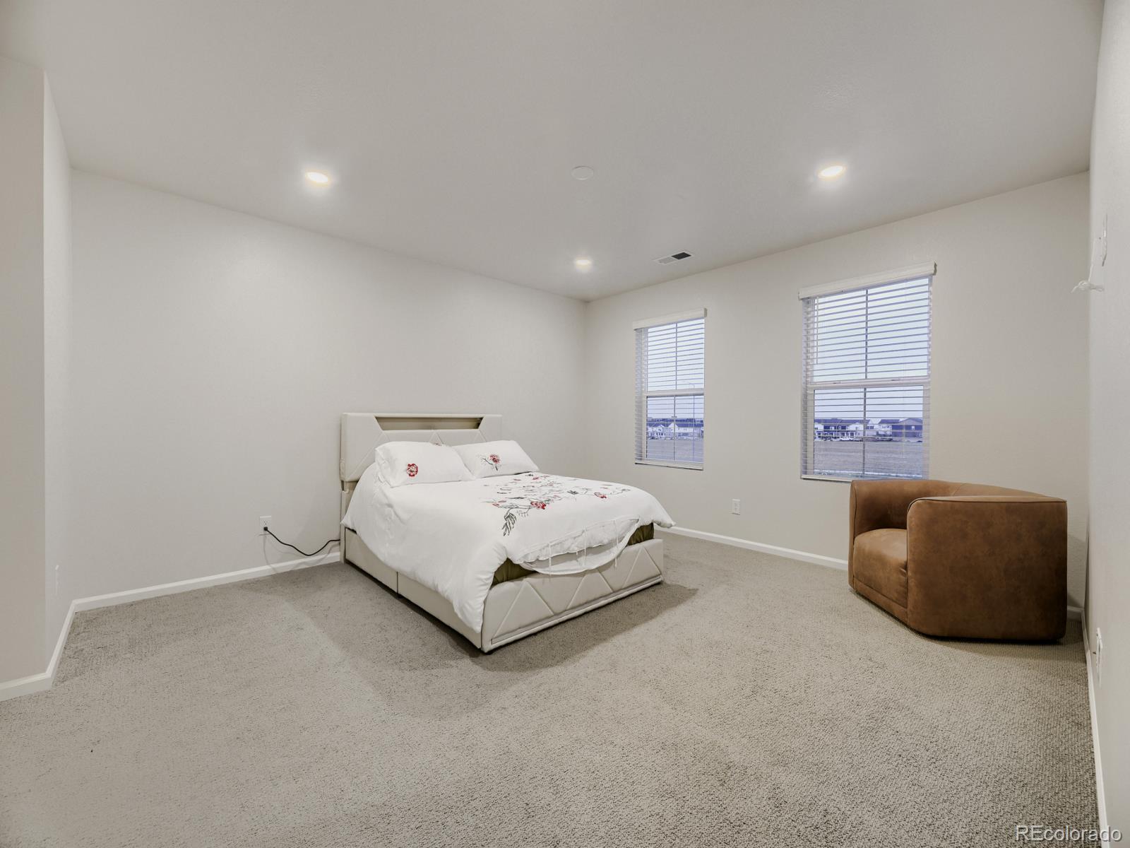 MLS Image #7 for 21183 e 63rd drive,aurora, Colorado