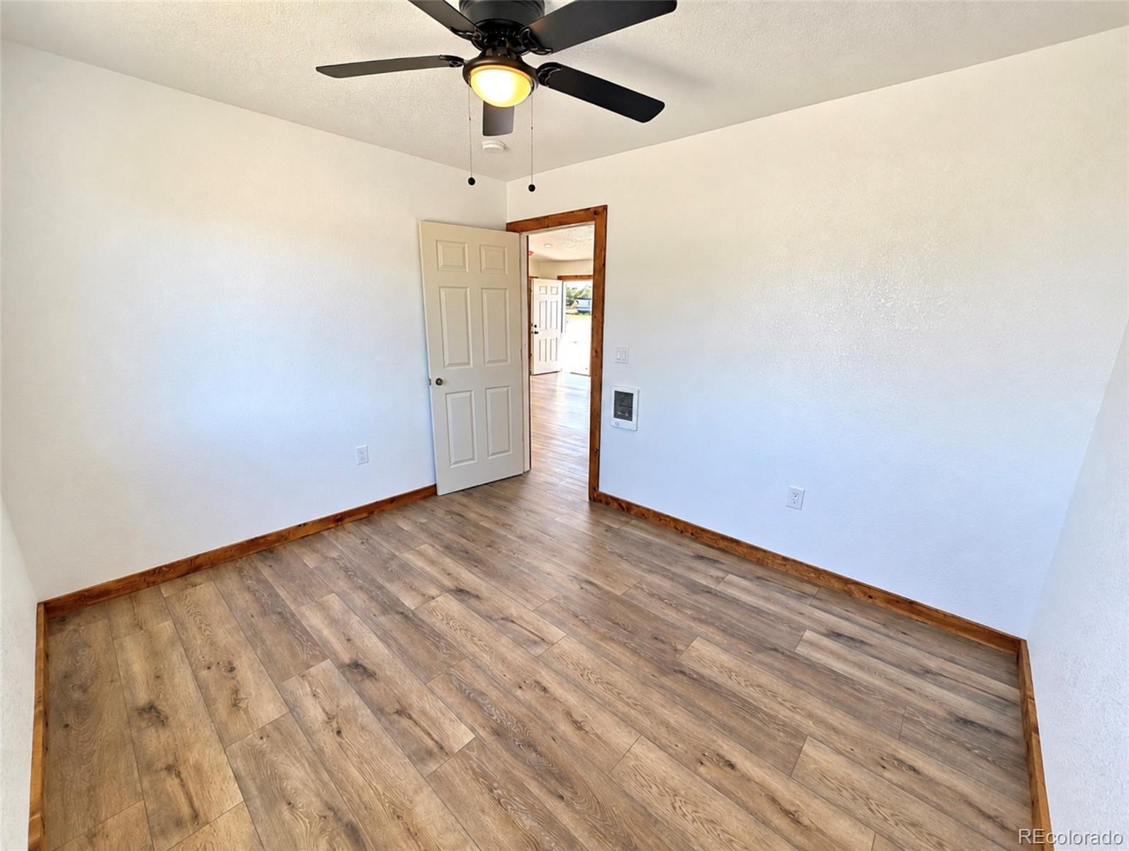 MLS Image #8 for 901  9th st. street,blanca, Colorado