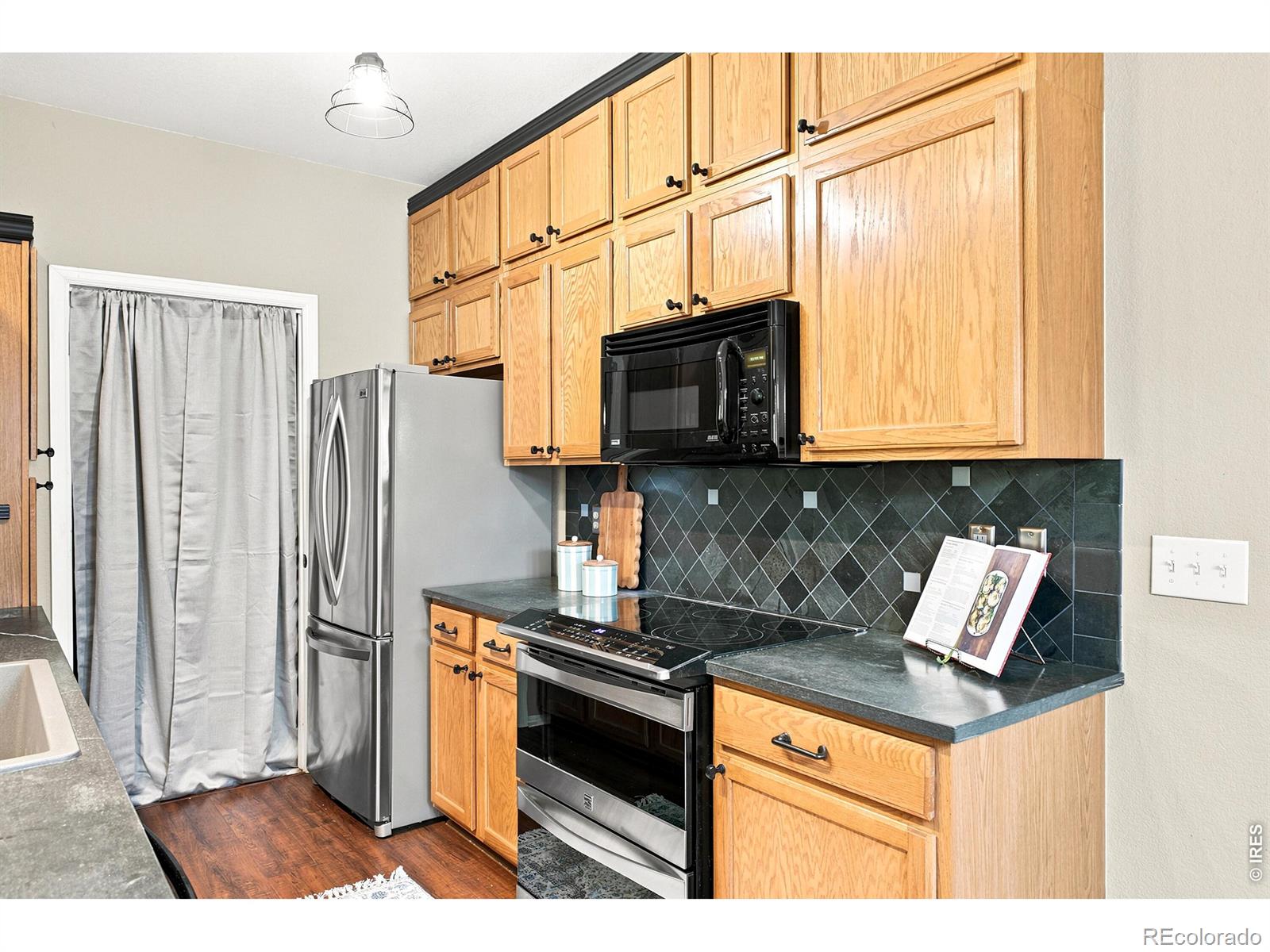 MLS Image #10 for 8481 w union avenue 201,denver, Colorado