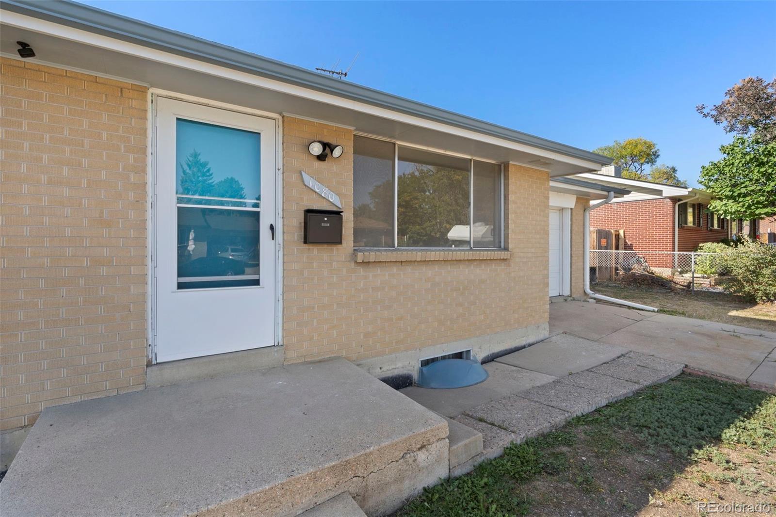 MLS Image #2 for 1080 e 85th place,denver, Colorado