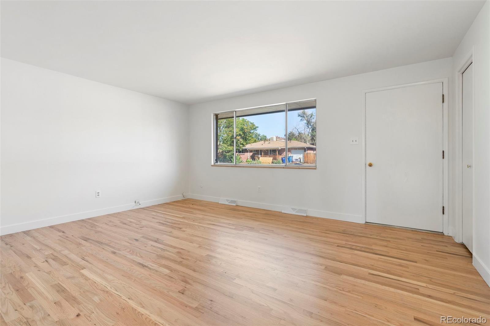 MLS Image #5 for 1080 e 85th place,denver, Colorado
