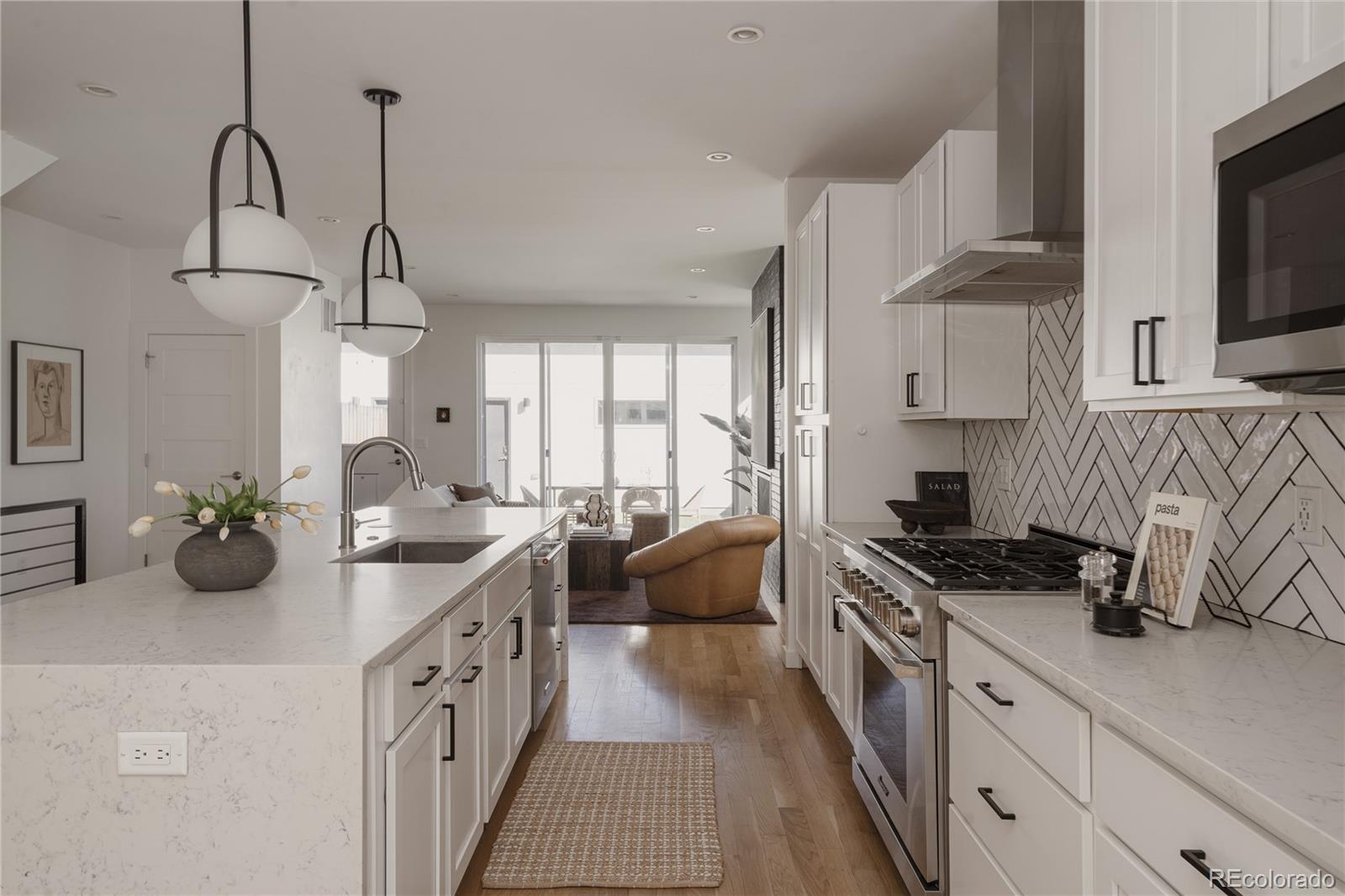 MLS Image #13 for 2596 s bannock street,denver, Colorado