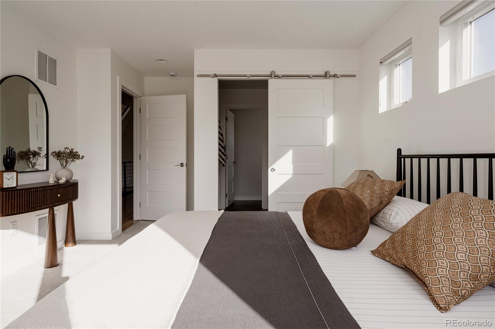 MLS Image #28 for 2596 s bannock street,denver, Colorado