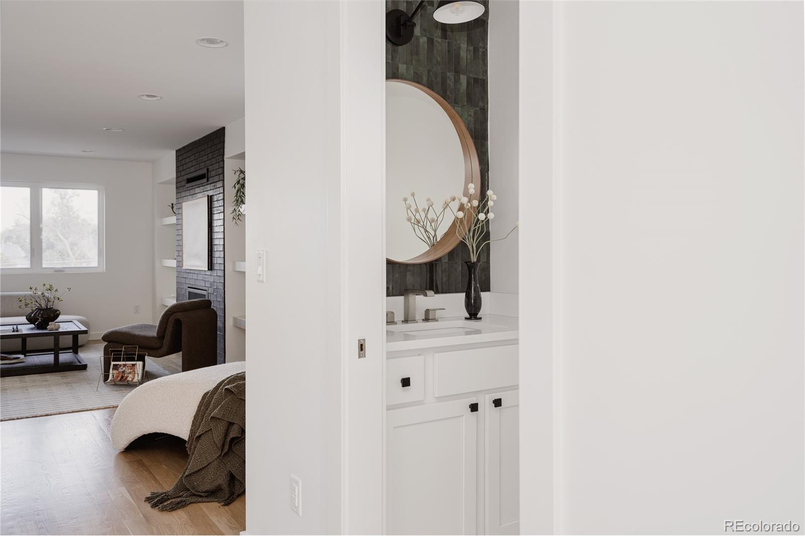 MLS Image #42 for 2596 s bannock street,denver, Colorado