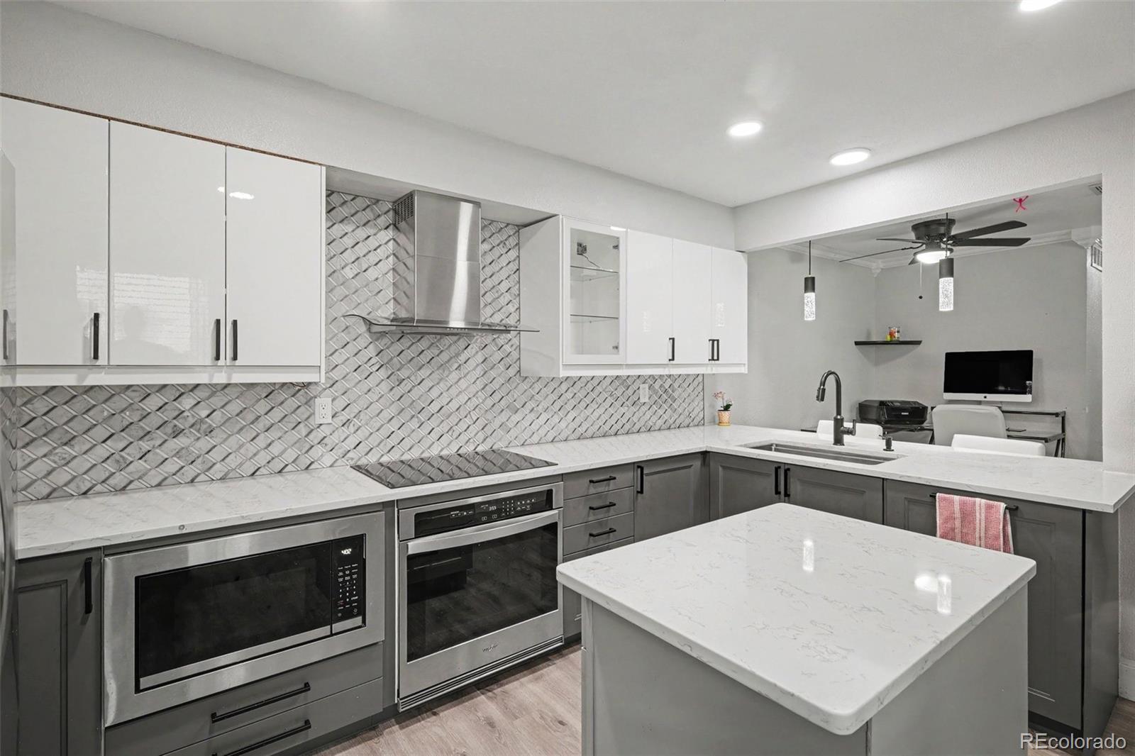 MLS Image #4 for 7195 s gaylord street,littleton, Colorado