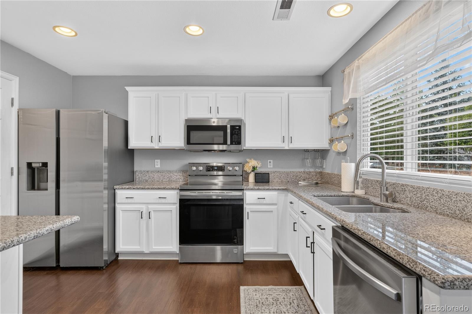 MLS Image #10 for 4325 w kenyon avenue,denver, Colorado