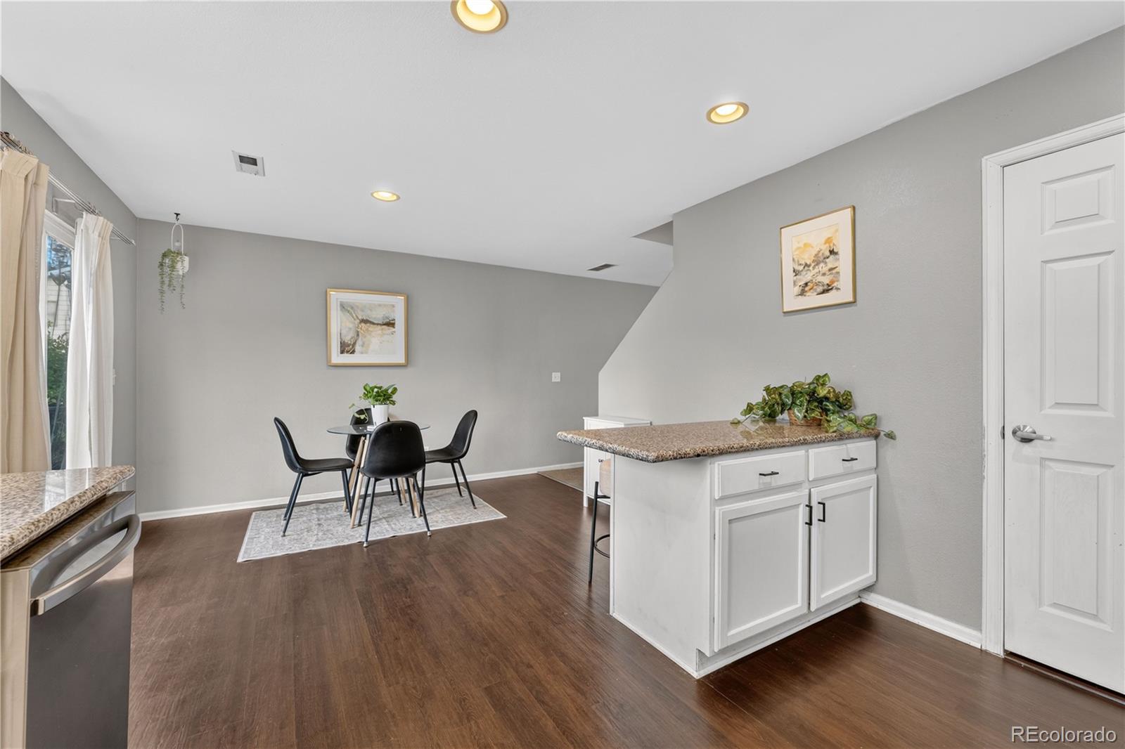 MLS Image #13 for 4325 w kenyon avenue,denver, Colorado