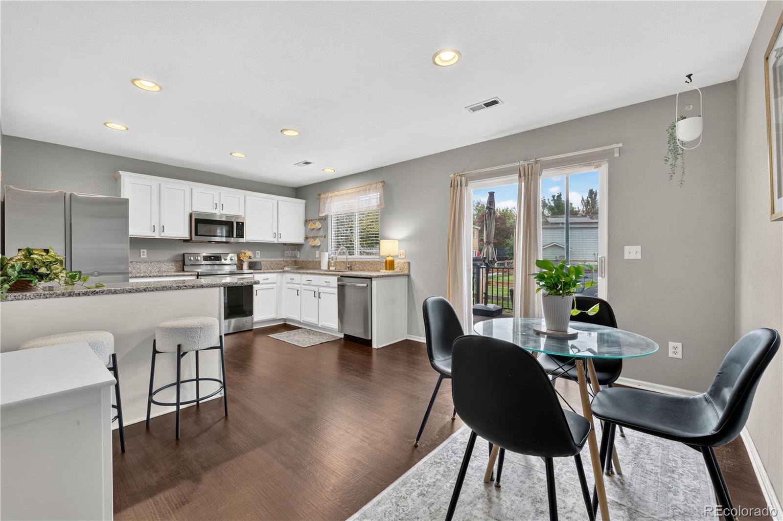 MLS Image #6 for 4325 w kenyon avenue,denver, Colorado