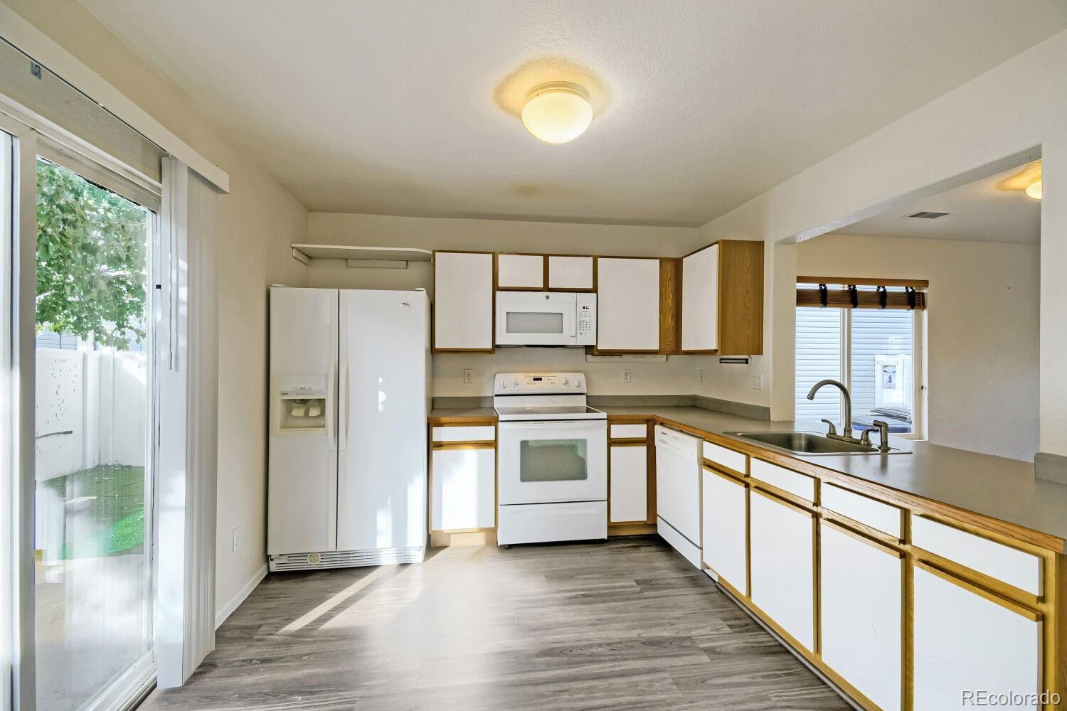 MLS Image #7 for 18654 e 43rd place,denver, Colorado
