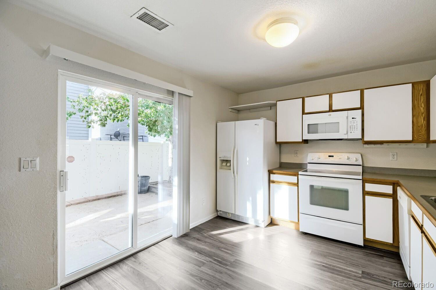 MLS Image #8 for 18654 e 43rd place,denver, Colorado