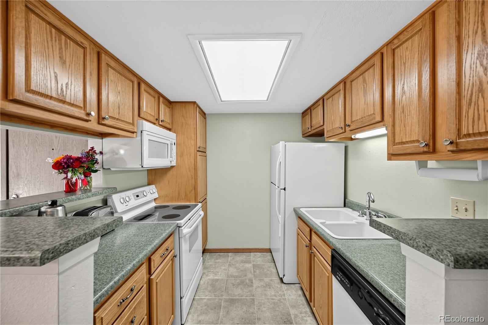 MLS Image #12 for 18301 e kepner place,aurora, Colorado