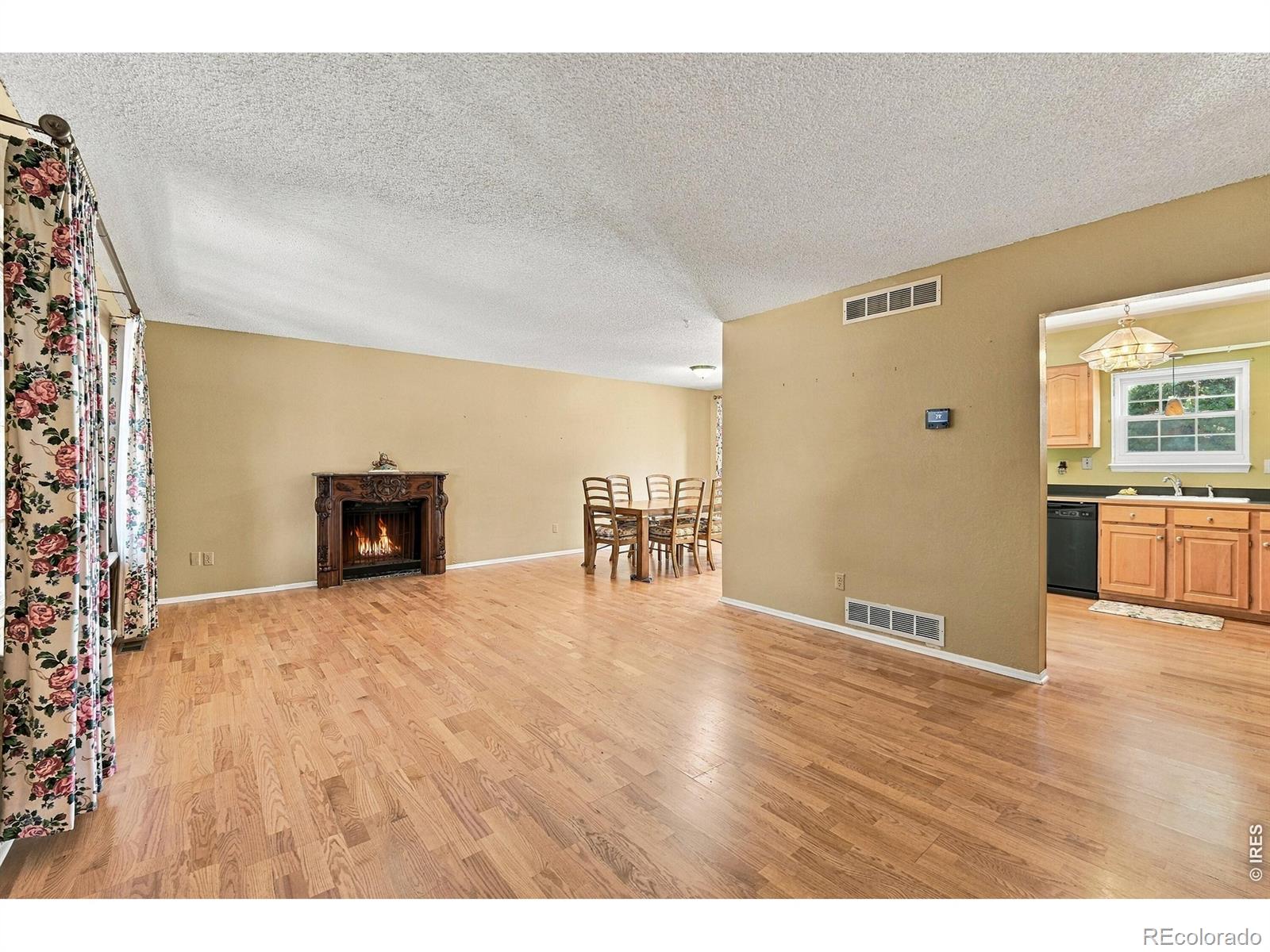 MLS Image #4 for 15303 e nassau drive,aurora, Colorado