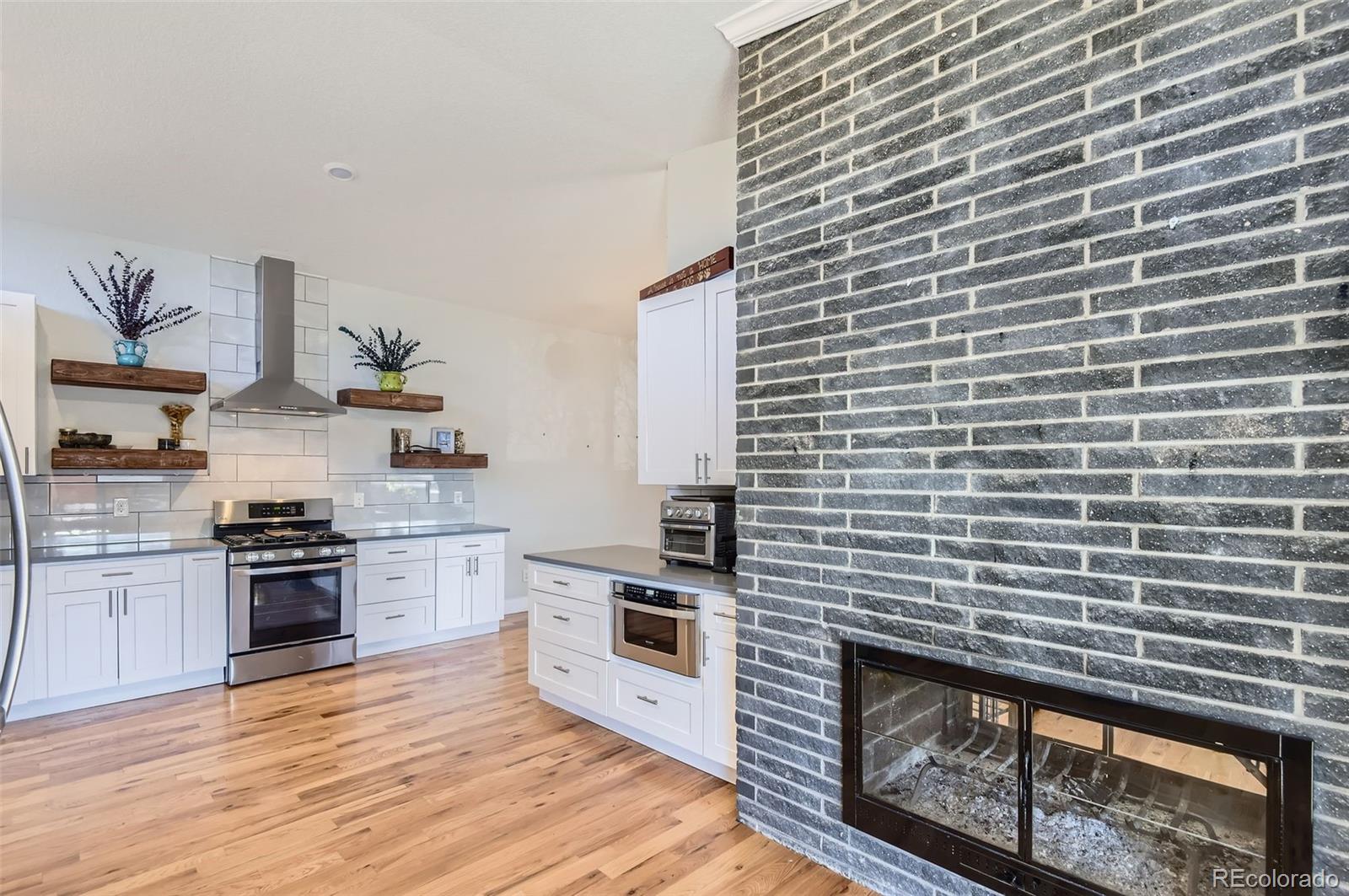 MLS Image #10 for 345  forrest street,denver, Colorado