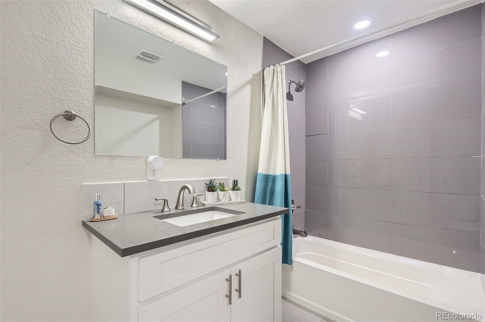 MLS Image #17 for 345  forrest street,denver, Colorado