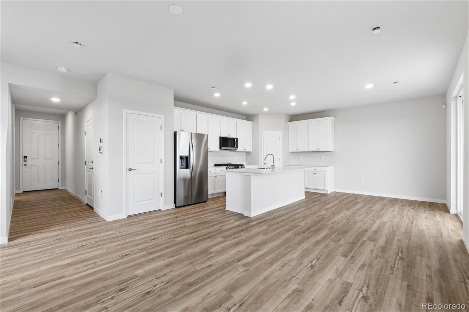 MLS Image #3 for 227  amy avenue,fort lupton, Colorado