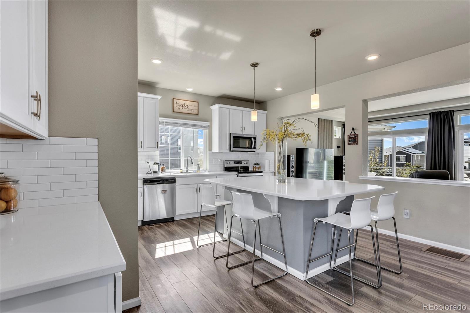 MLS Image #3 for 21895 e 44th place,aurora, Colorado