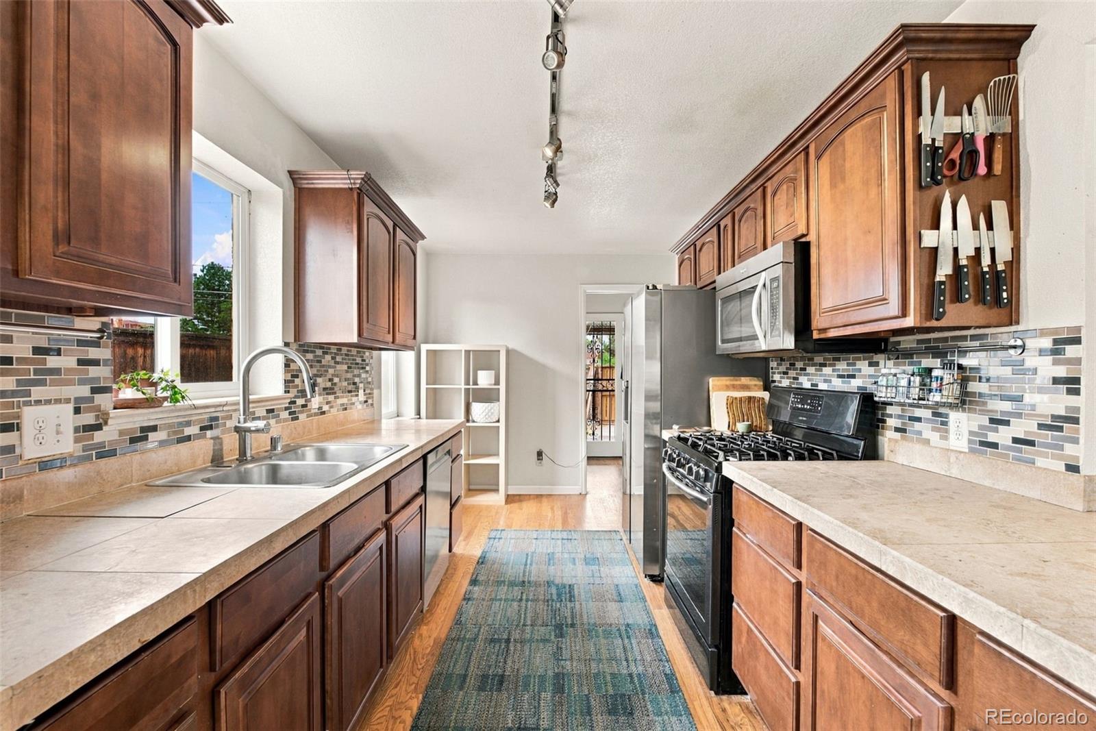 MLS Image #5 for 5319 e martin luther king boulevard,denver, Colorado