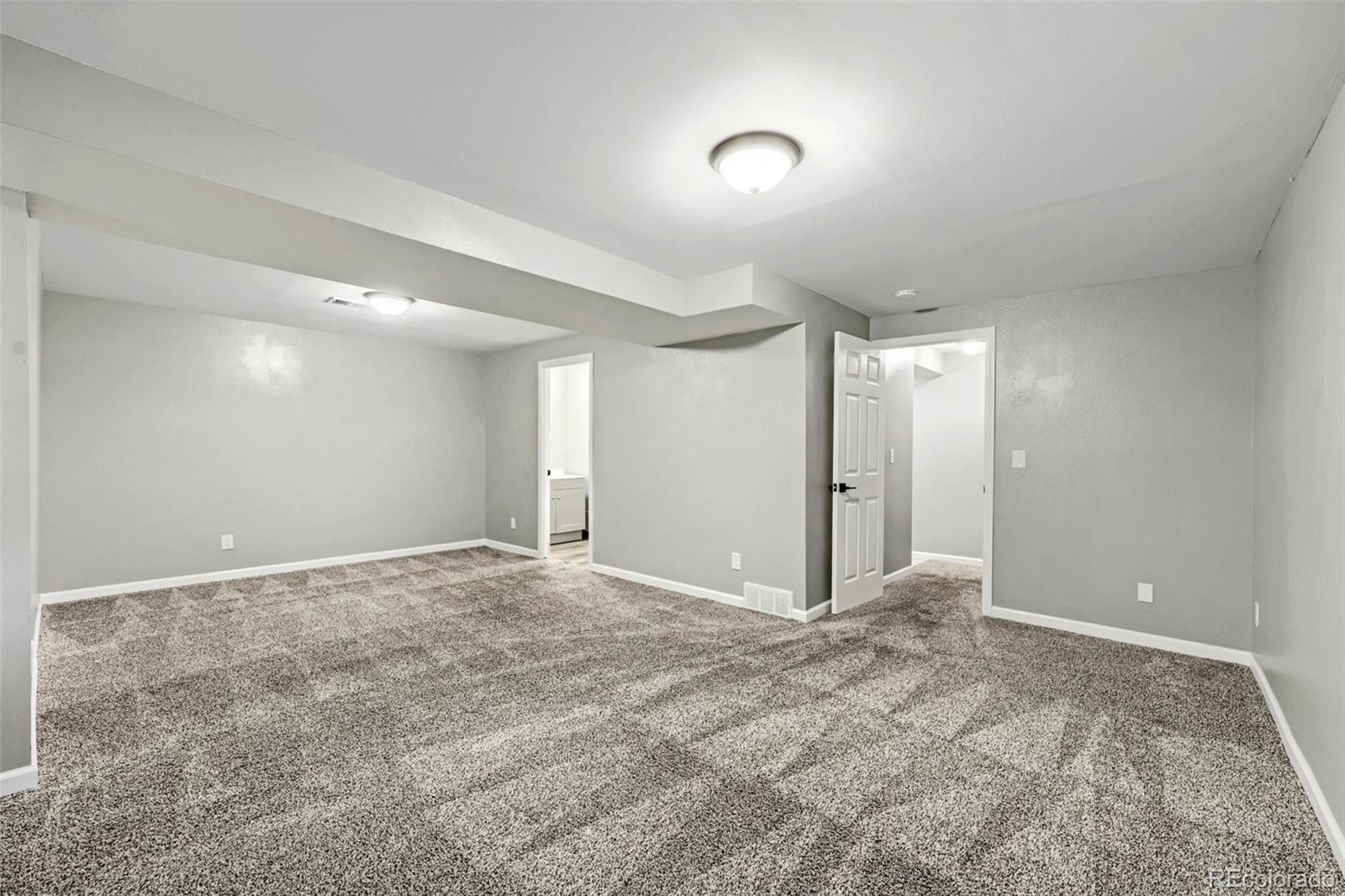 MLS Image #13 for 1125 s oneida street a,denver, Colorado