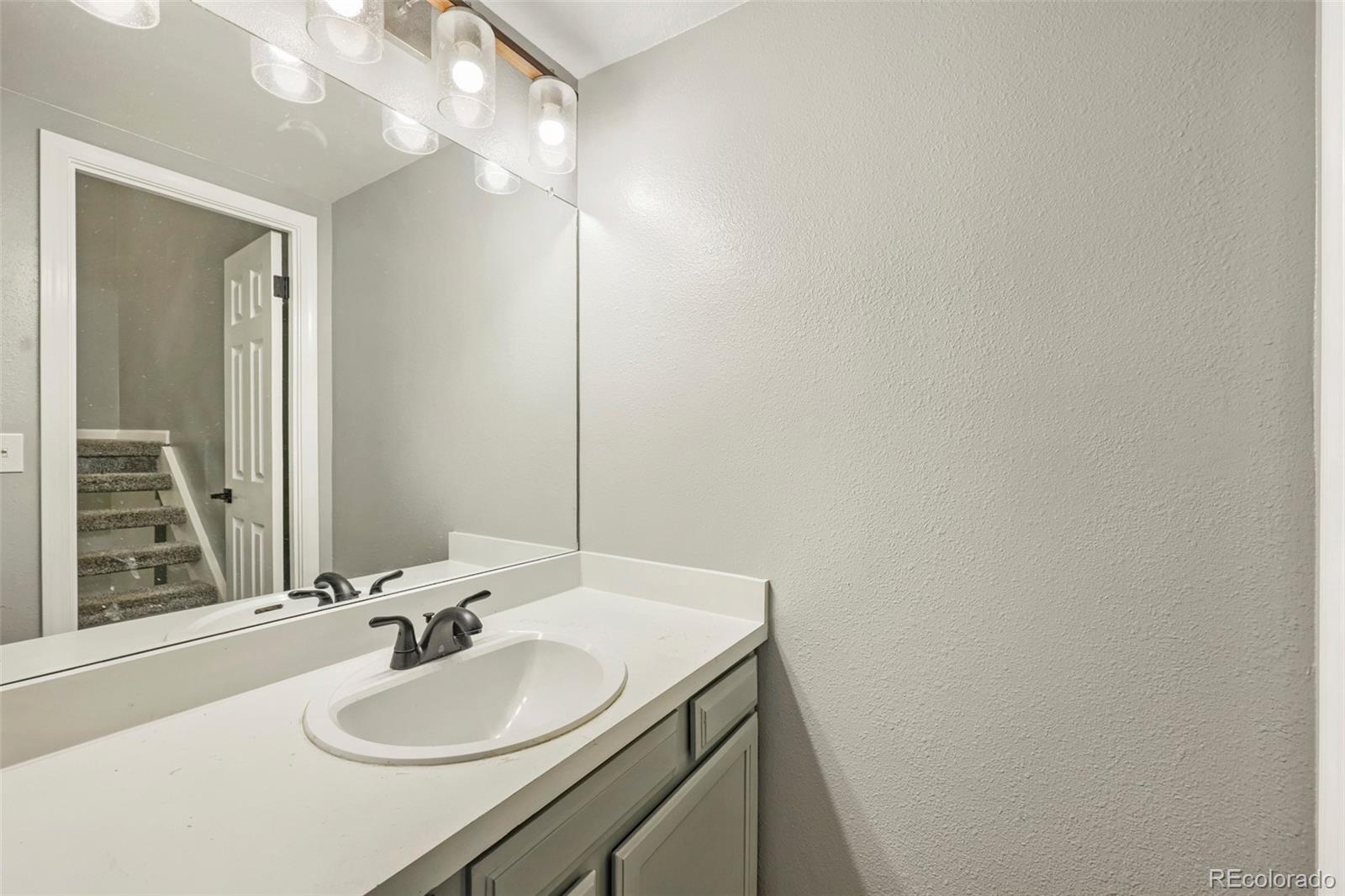 MLS Image #6 for 1125 s oneida street a,denver, Colorado